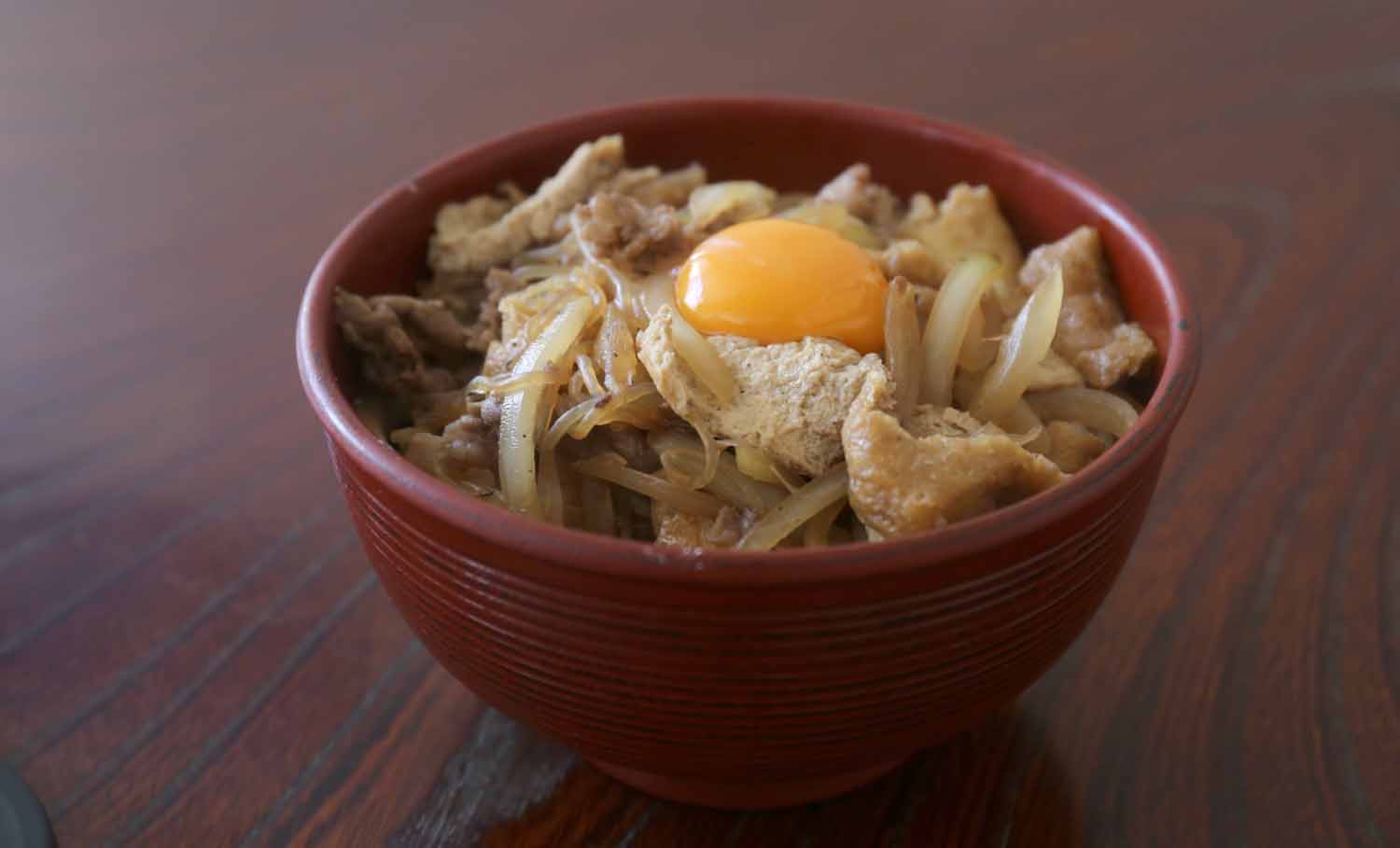 油揚げで牛肉マシマシ丼出来上がり