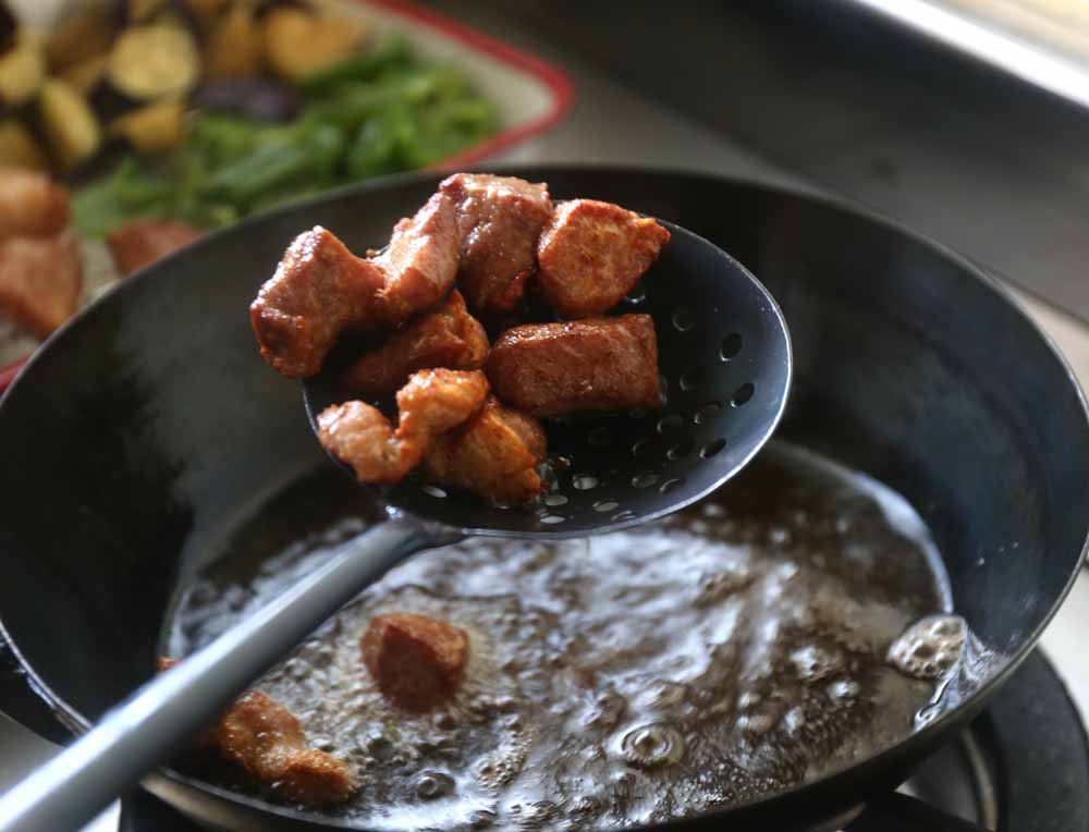 蜂蜜とレモンで酢豚「豚肉揚げ」