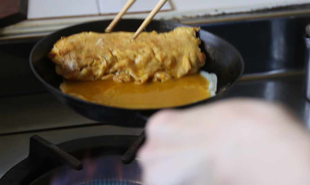 ずっしりしっかりした玉子焼きの焼き方かえし写真