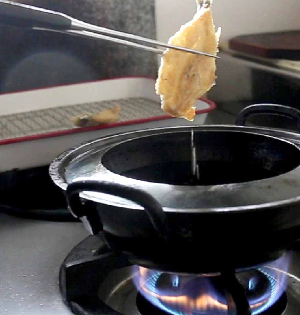 ハネカバー